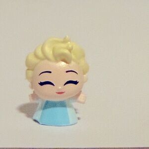 Disney Doorables Squish'Alots Series 1
- Elsa from Frozen
